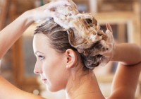 5 SAI LẦM KHI GỘI ĐẦU MÀ BẠN THƯỜNG MẮC PHẢI